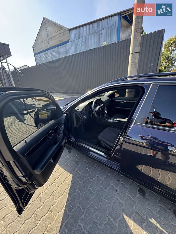 Универсал Mercedes-Benz C-Class 2010 в Черкассах фото 5 Универсал Mercedes-Benz C-Class 2010 в Черкассах