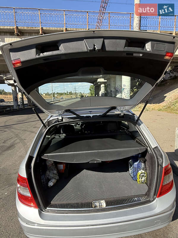 Универсал Mercedes-Benz C-Class 2009 в Одессе фото 8 Универсал Mercedes-Benz C-Class 2009 в Одессе