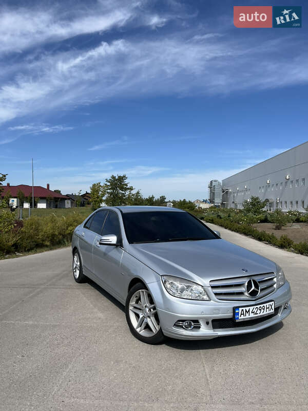 Mercedes-Benz C-Class 2008