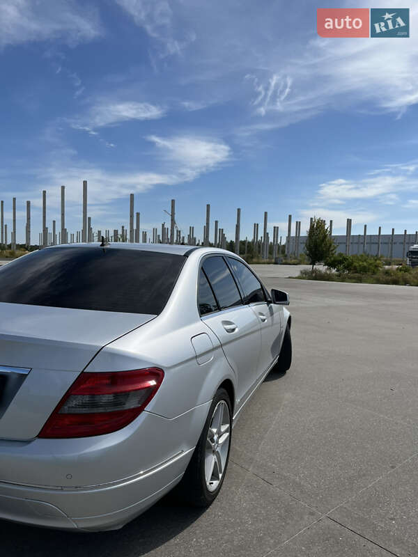 Седан Mercedes-Benz C-Class 2008 в Коростене