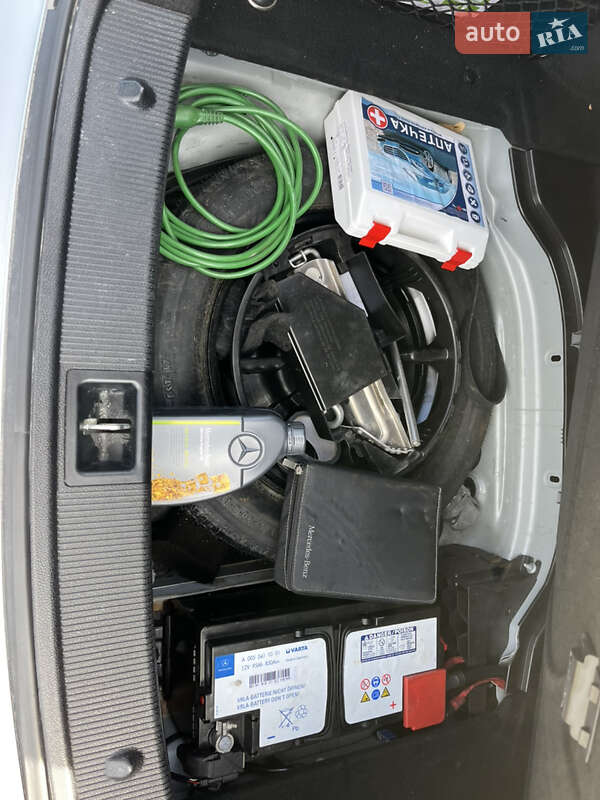 Седан Mercedes-Benz C-Class 2008 в Коростене