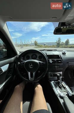 Седан Mercedes-Benz C-Class 2008 в 