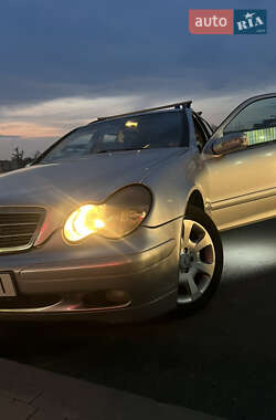 Универсал Mercedes-Benz C-Class 2002 в Ровно
