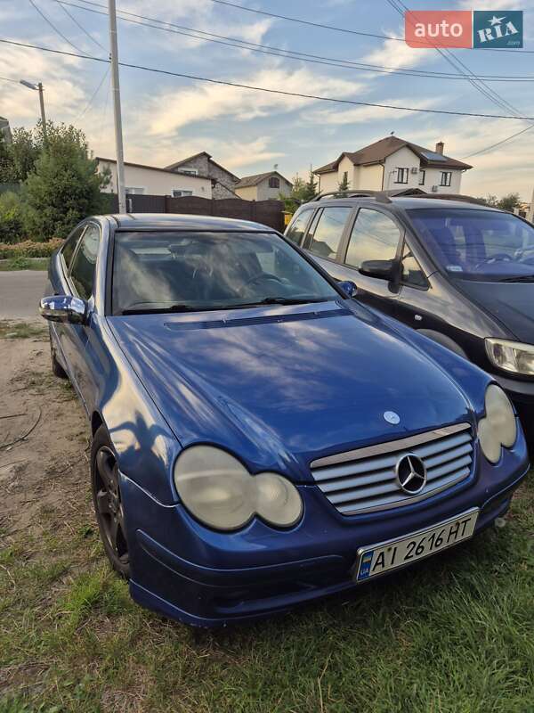 Купе Mercedes-Benz C-Class 2001 в Бучі