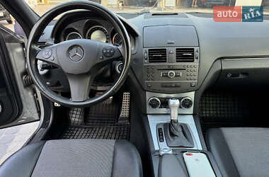 Седан Mercedes-Benz C-Class 2010 в 