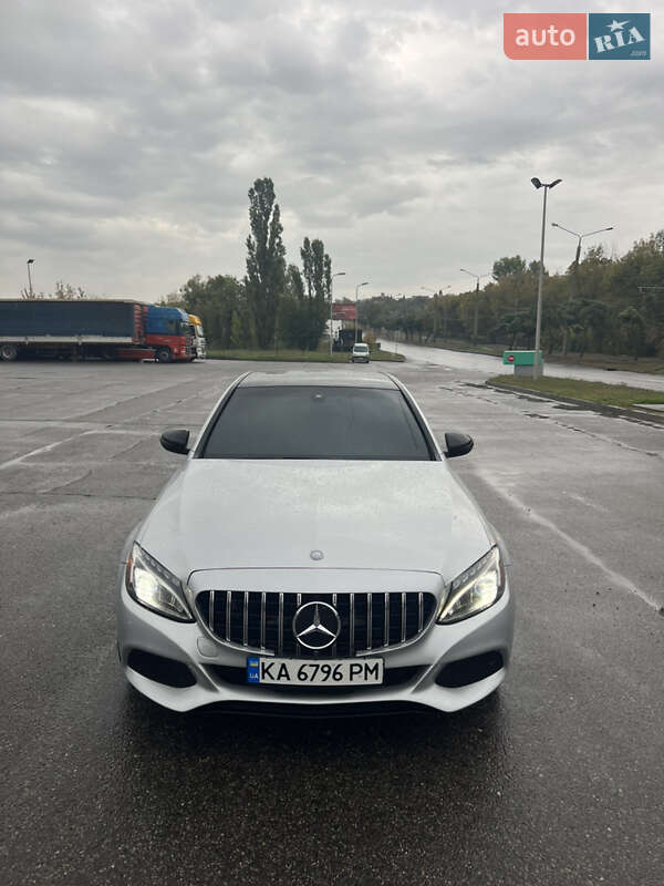Mercedes-Benz C-Class 2014