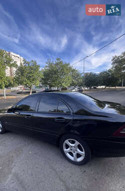Седан Mercedes-Benz C-Class 2001 в 