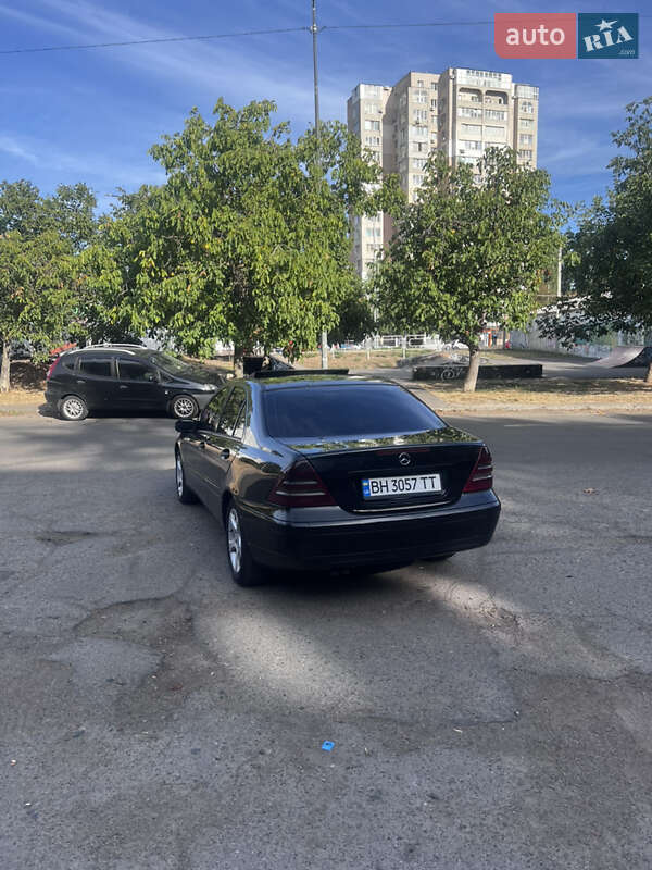 Седан Mercedes-Benz C-Class 2001 в Одессе