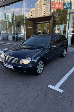 Универсал Mercedes-Benz C-Class 2002 в 