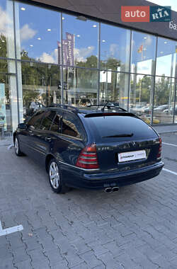 Универсал Mercedes-Benz C-Class 2002 в 