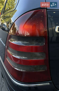 Универсал Mercedes-Benz C-Class 2002 в 