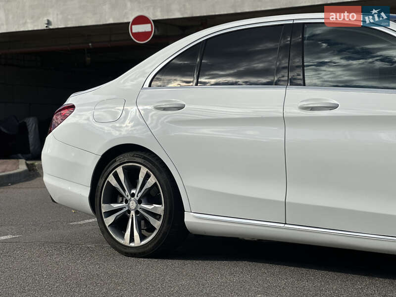 Седан Mercedes-Benz C-Class 2017 в Киеве