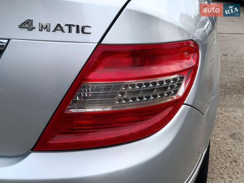Седан Mercedes-Benz C-Class 2008 в Харкові