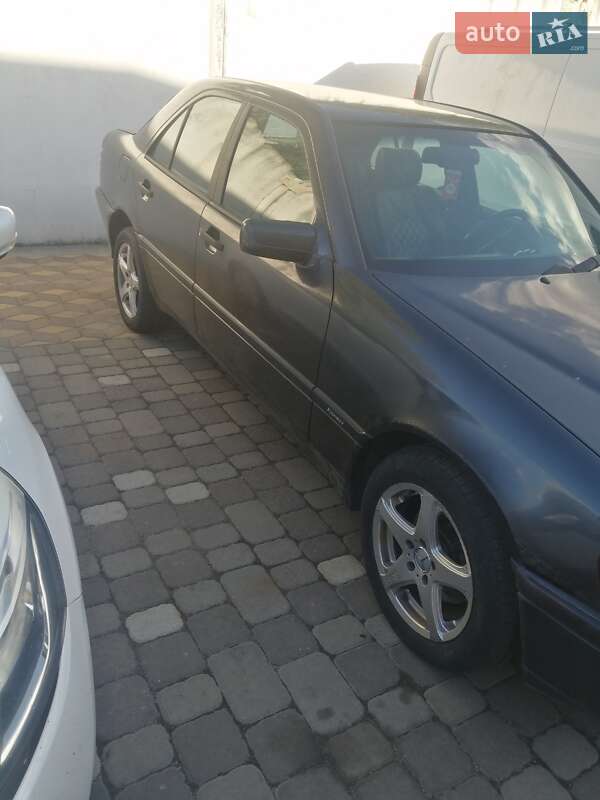 Седан Mercedes-Benz C-Class 1995 в Белой Церкви фото 3 Седан Mercedes-Benz C-Class 1995 в Белой Церкви