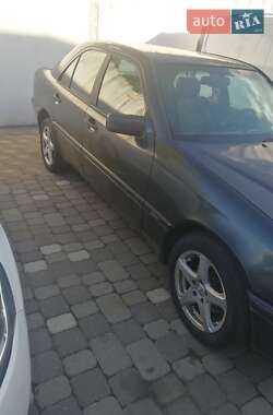 Седан Mercedes-Benz C-Class 1995 в 