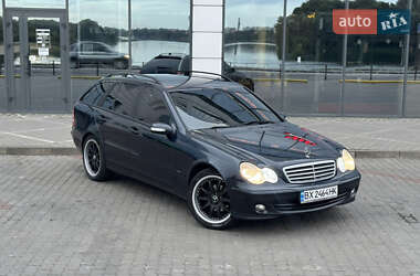Універсал Mercedes-Benz C-Class 2004 в 