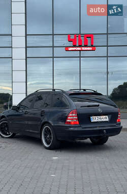 Універсал Mercedes-Benz C-Class 2004 в 