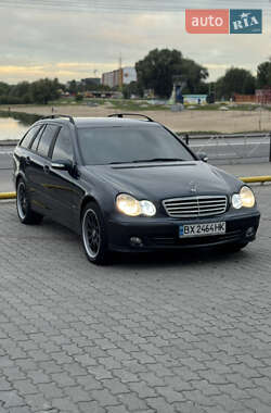 Універсал Mercedes-Benz C-Class 2004 в 