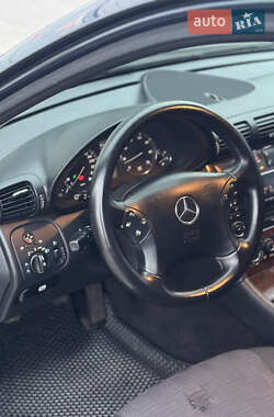Універсал Mercedes-Benz C-Class 2004 в 