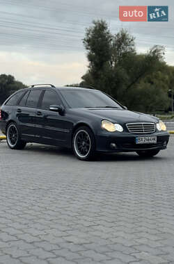 Універсал Mercedes-Benz C-Class 2004 в 