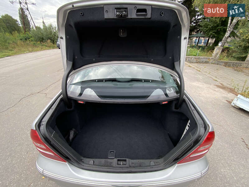 Седан Mercedes-Benz C-Class 2002 в Калиновке