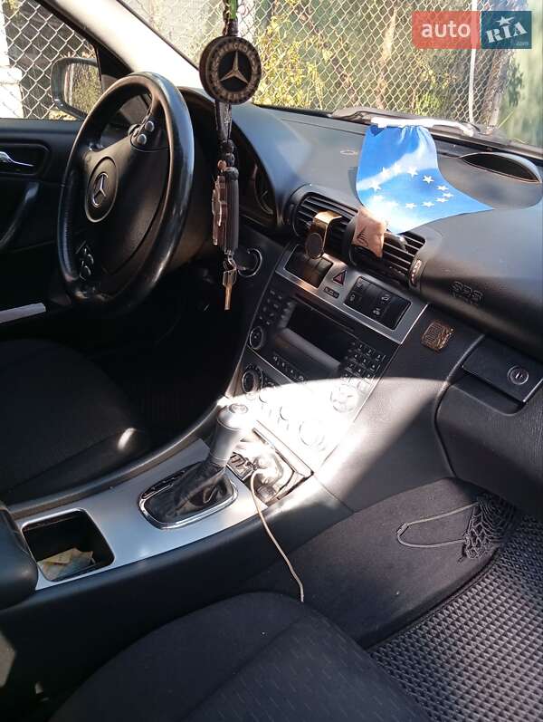 Универсал Mercedes-Benz C-Class 2006 в Нововолынске фото 10 Универсал Mercedes-Benz C-Class 2006 в Нововолынске