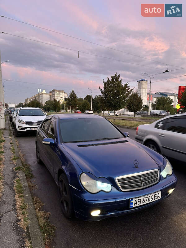 Mercedes-Benz C-Class 2003