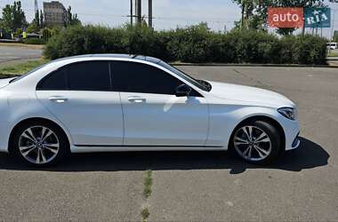 Седан Mercedes-Benz C-Class 2017 в 