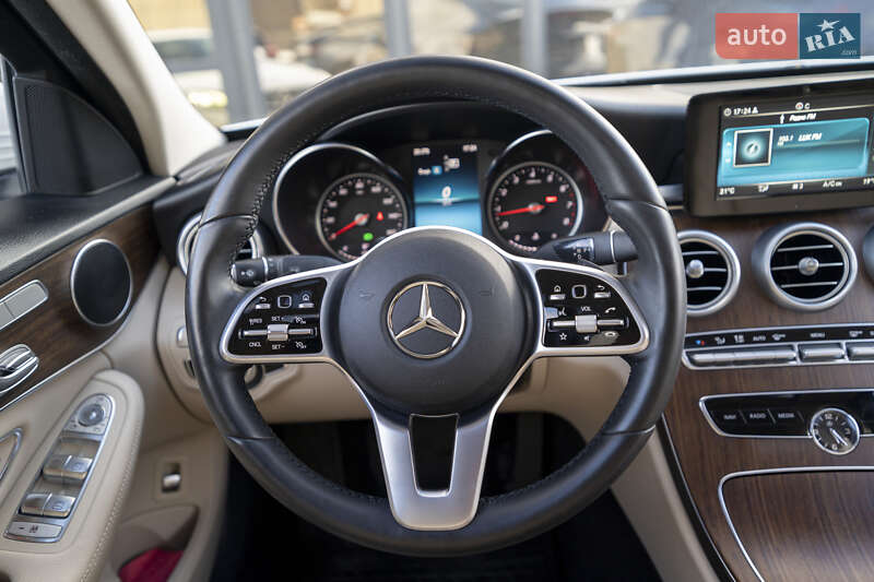 Седан Mercedes-Benz C-Class 2018 в Киеве