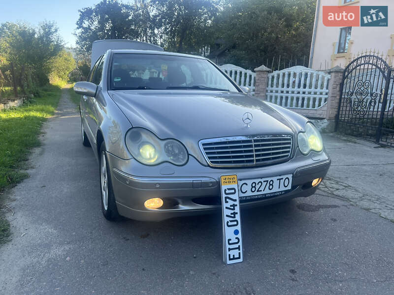 Седан Mercedes-Benz C-Class 2003 в Сколе