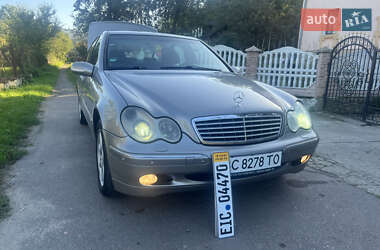 Седан Mercedes-Benz C-Class 2003 в  Седан Mercedes-Benz C-Class 2003 в