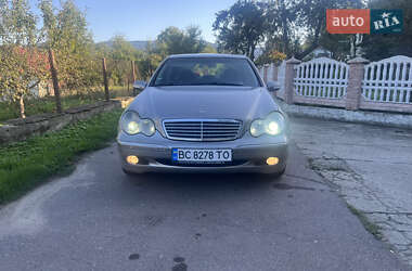 Седан Mercedes-Benz C-Class 2003 в  фото 7 Седан Mercedes-Benz C-Class 2003 в