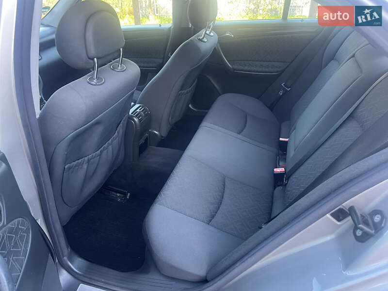 Седан Mercedes-Benz C-Class 2003 в Сколе