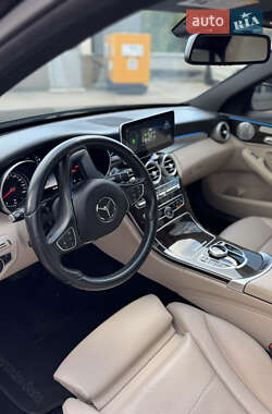Седан Mercedes-Benz C-Class 2017 в 