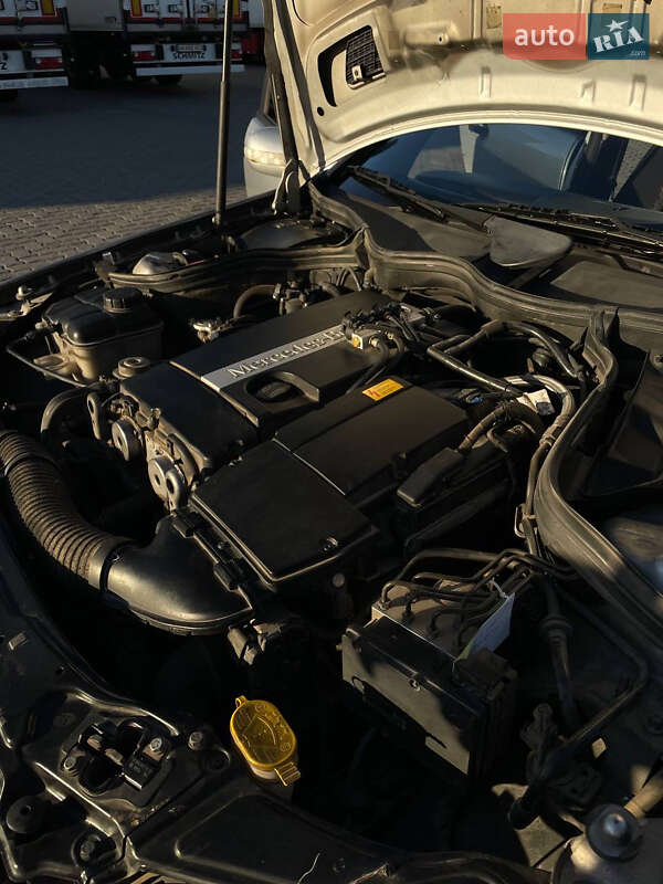 Седан Mercedes-Benz C-Class 2002 в Рава-Русской