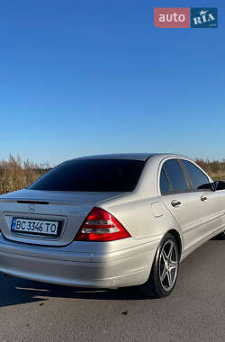 Седан Mercedes-Benz C-Class 2002 в Рава-Русской