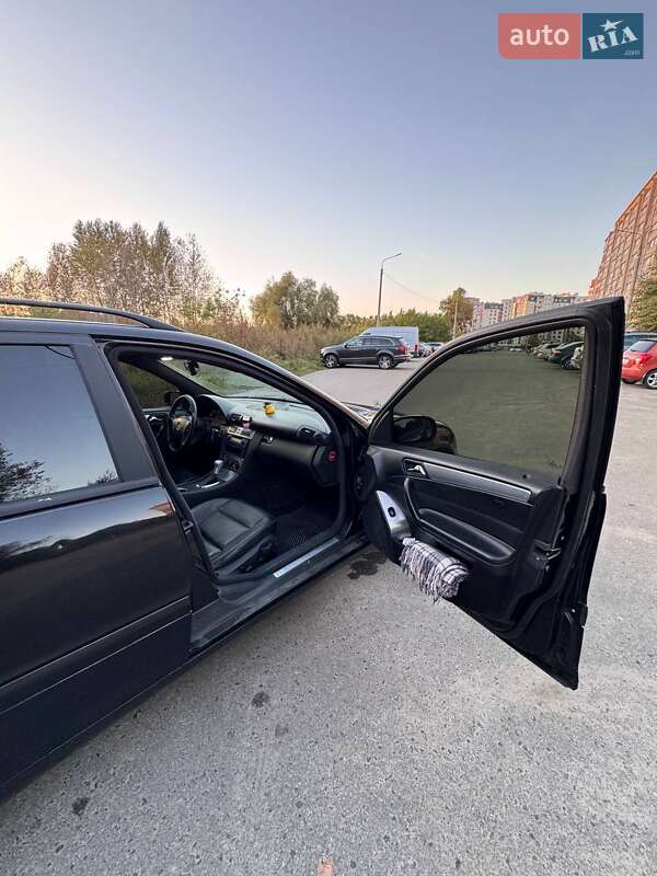 Универсал Mercedes-Benz C-Class 2002 в Сумах