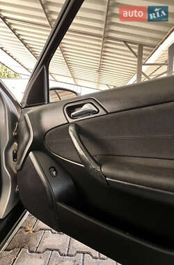 Седан Mercedes-Benz C-Class 2004 в 