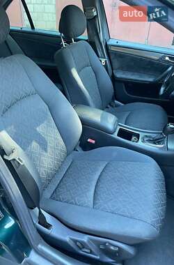 Седан Mercedes-Benz C-Class 2003 в 