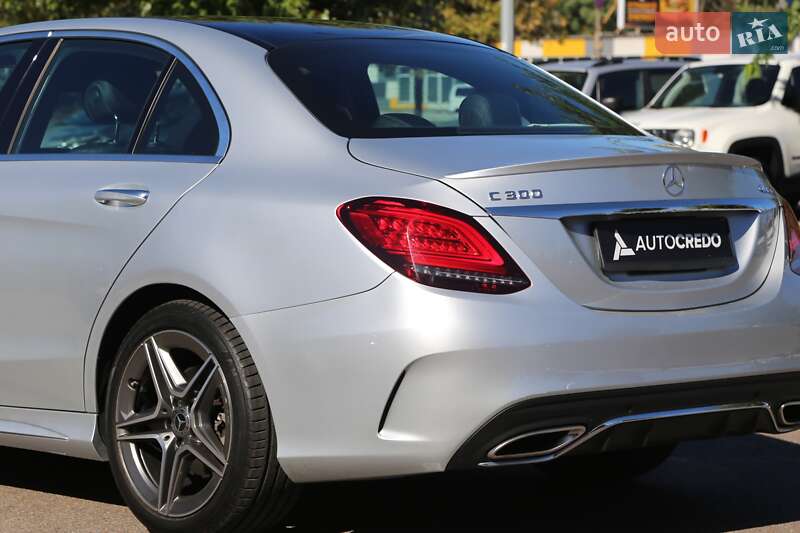 Седан Mercedes-Benz C-Class 2019 в Києві