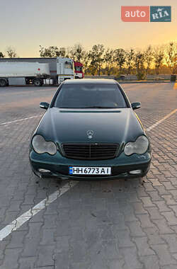 Седан Mercedes-Benz C-Class 2000 в 