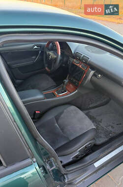 Седан Mercedes-Benz C-Class 2000 в 