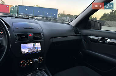 Универсал Mercedes-Benz C-Class 2011 в 