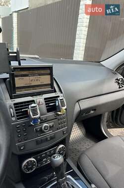 Универсал Mercedes-Benz C-Class 2010 в 