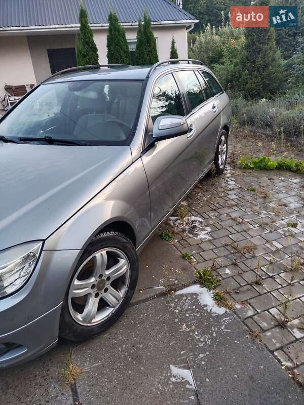 Универсал Mercedes-Benz C-Class 2007 в Киеве фото 7 Универсал Mercedes-Benz C-Class 2007 в Киеве