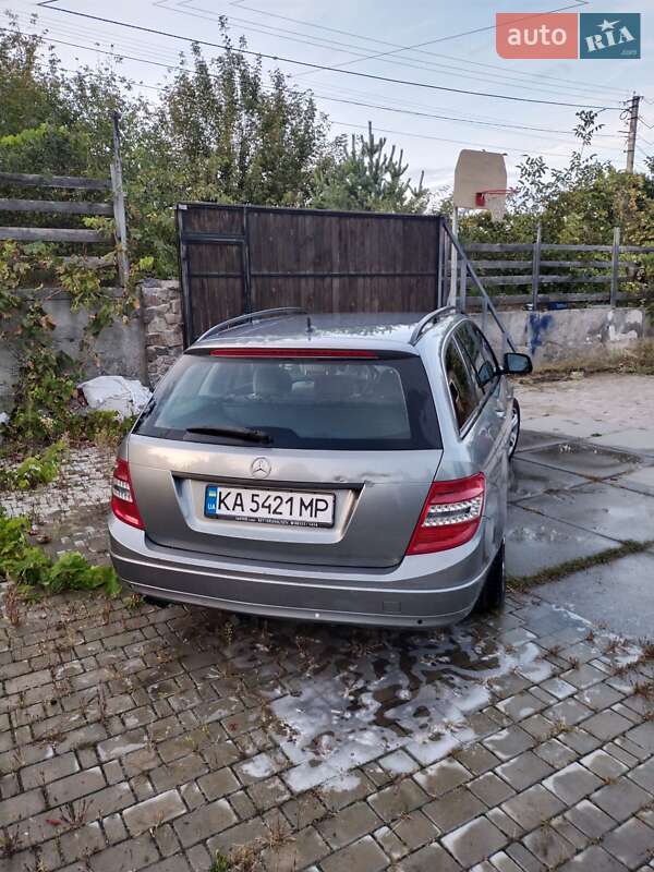 Универсал Mercedes-Benz C-Class 2007 в Киеве фото 9 Универсал Mercedes-Benz C-Class 2007 в Киеве