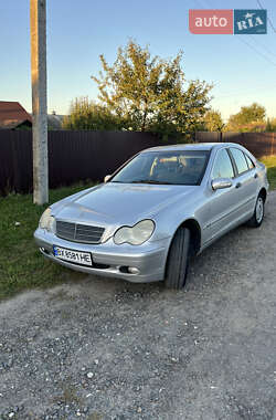 Седан Mercedes-Benz C-Class 2003 в 