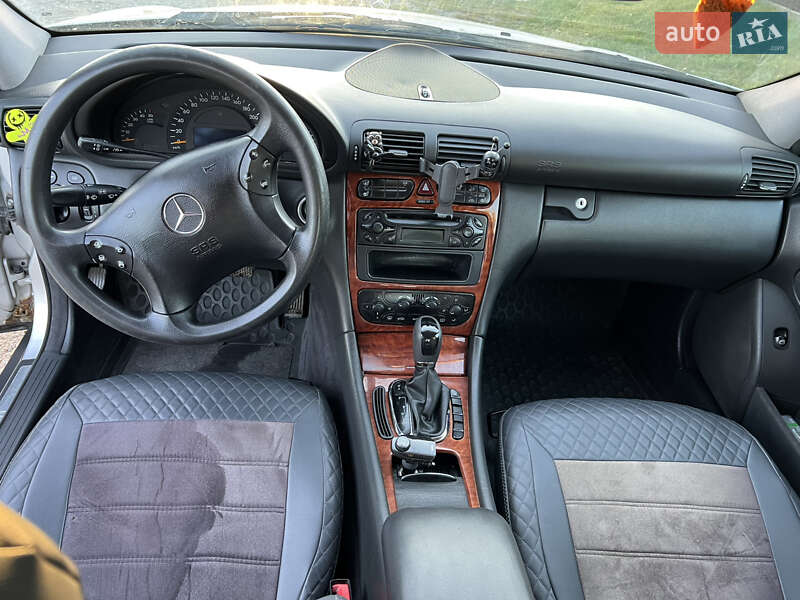 Седан Mercedes-Benz C-Class 2003 в Хмельницком