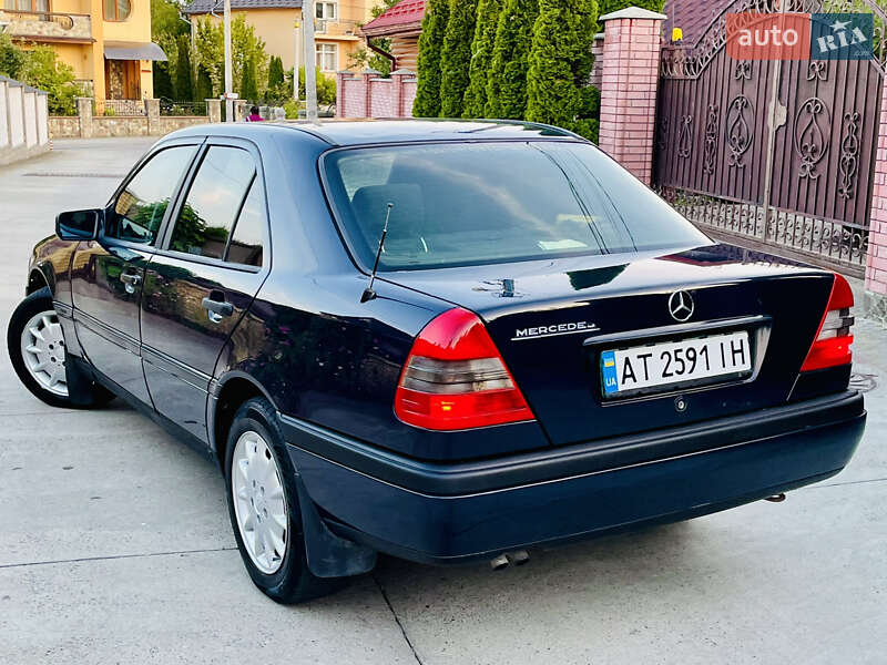 Седан Mercedes-Benz C-Class 1997 в Ивано-Франковске
