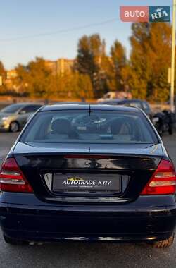 Седан Mercedes-Benz C-Class 2002 в 